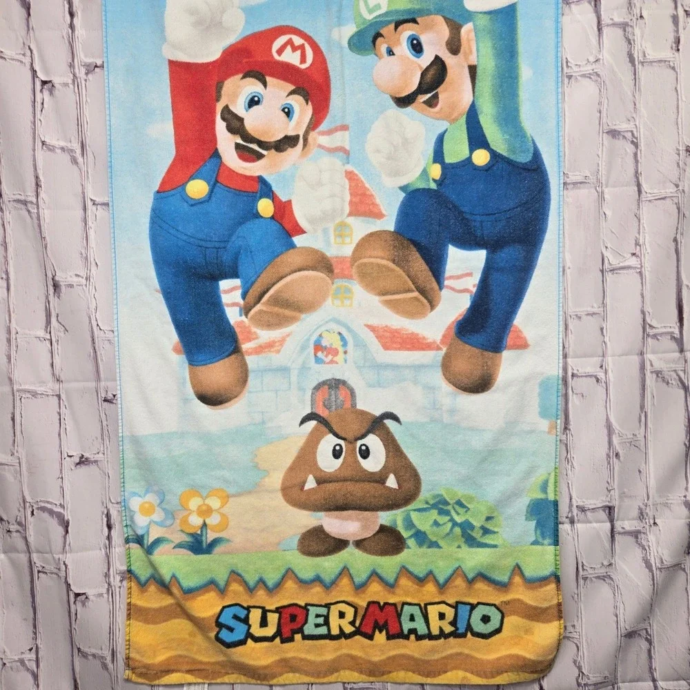 Nintendo Super‎ Mario Bros Luigi Goomba Beach Bath Towel Cotton 27x54 Colorful